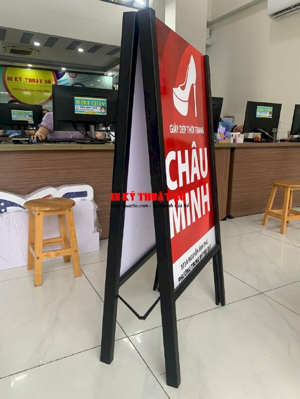 Standee khung sắt chữ A làm bảng quảng cáo ngoài trời, chống nước, chống gió - INKTS1557