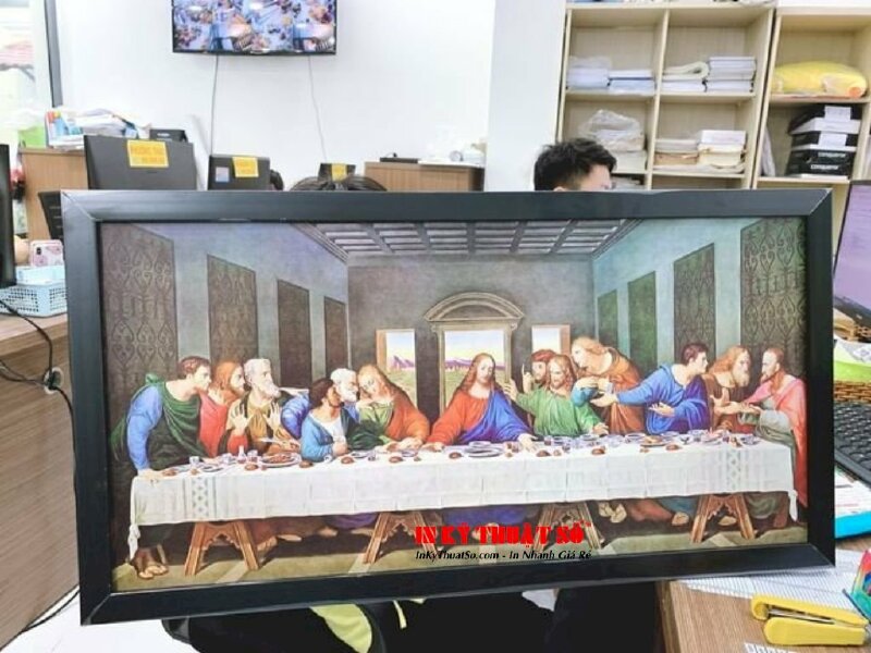 Thành phẩm in tranh Bữa tiệc ly - The Last Supper (Leonardo da Vinci) tại In Kỹ Thuật Số | Khung viền đen