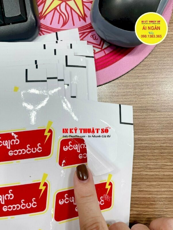 In Decal nhựa sữa số lượng lớn, hàng gửi đi nước ngoài từ TPHCM