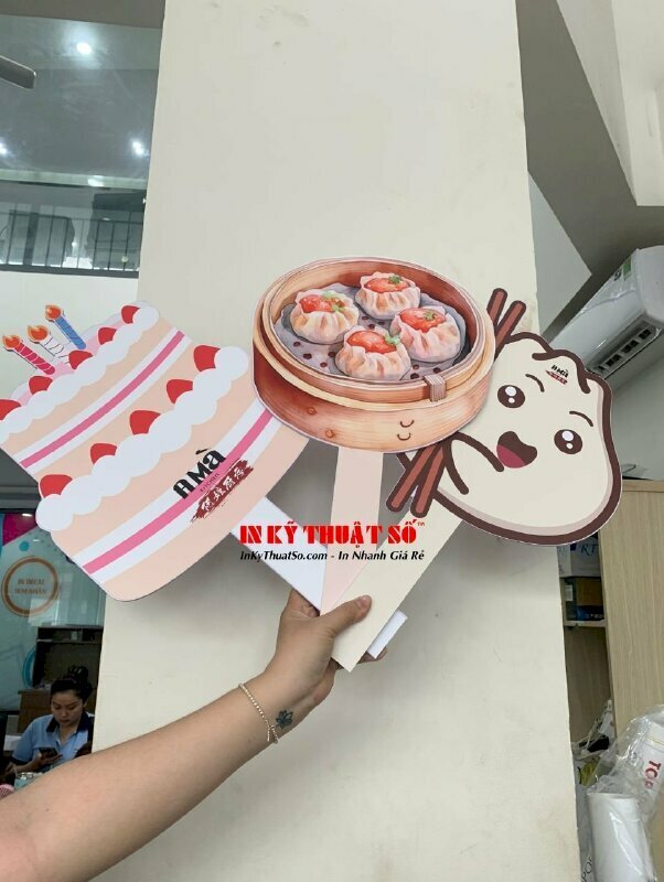 In Hashtag cầm tay cho các sự kiện sinh nhật cho một nhà hàng HongKong