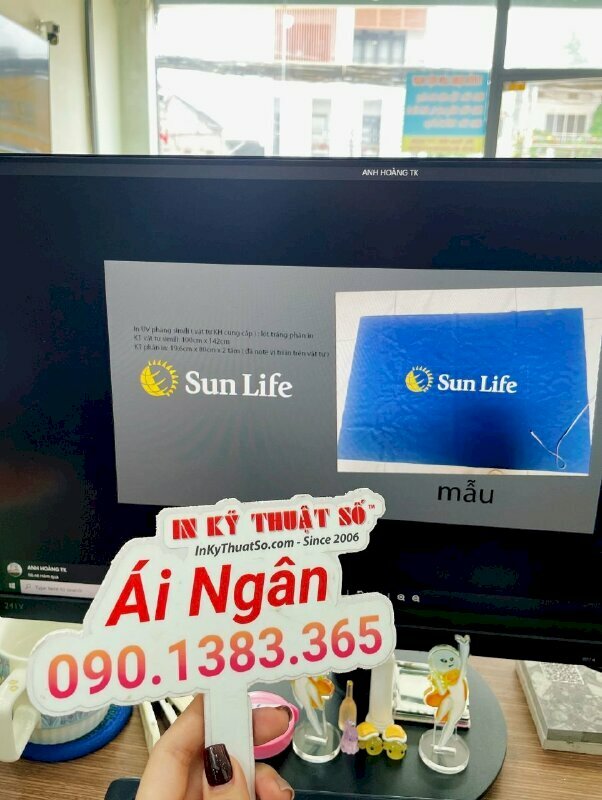 Thiết kế file in logo trên máy và cân chỉnh màu chính xác theo mẫu