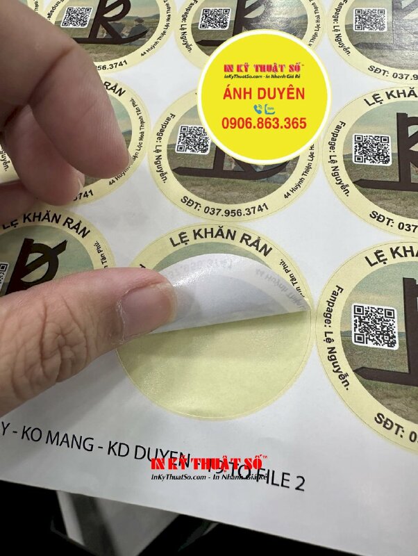 In ấn tem nhãn tròn Decal giấy đường kính 4.8cm bế tròn có mã QR Code cho shop kinh doanh online - INKTS1694