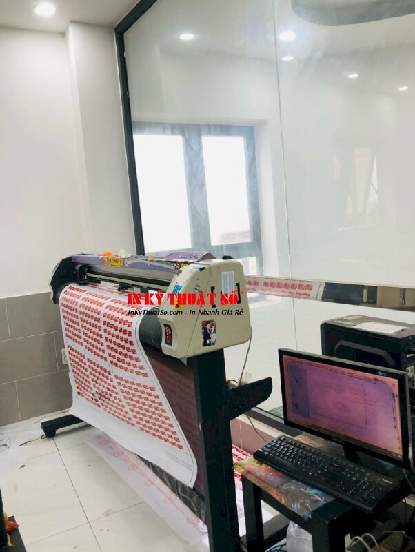 In Decal nhựa sữa, in tem nhãn kỹ thuật số, bế Demi-cut số lượng lớn, hàng gửi đi nước ngoài từ TPHCM - INKTS1737