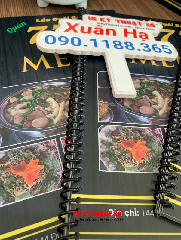 In menu quán lẩu đuôi bò, menu nhựa dày, đóng gáy lò xo đen - INKTS1756