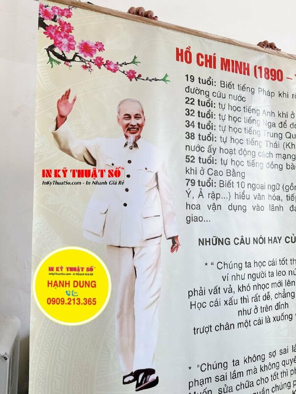 In phướn treo Tiểu sử Chủ tịch Hồ Chí Minh, in tranh ảnh vải Silk dầu bóng, nẹp gỗ trên dưới treo tường - INKTS1770