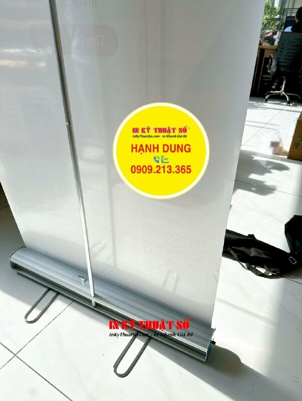 In Poster chất liệu PP sắc nét lắp sẵn khung giá treo banner cuốn nhôm tốt 80cm, in poster định cư Canada - INKTS1805