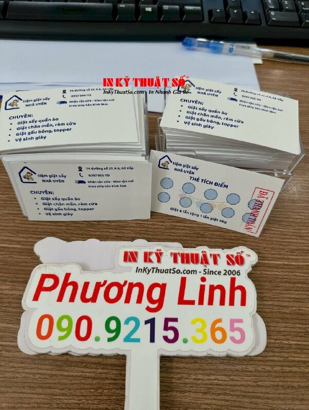 In thẻ tích điểm giá rẻ cho tiệm giặt sấy, mặt trước thẻ tích điểm, mặt sau name card hotline - INKTS1692