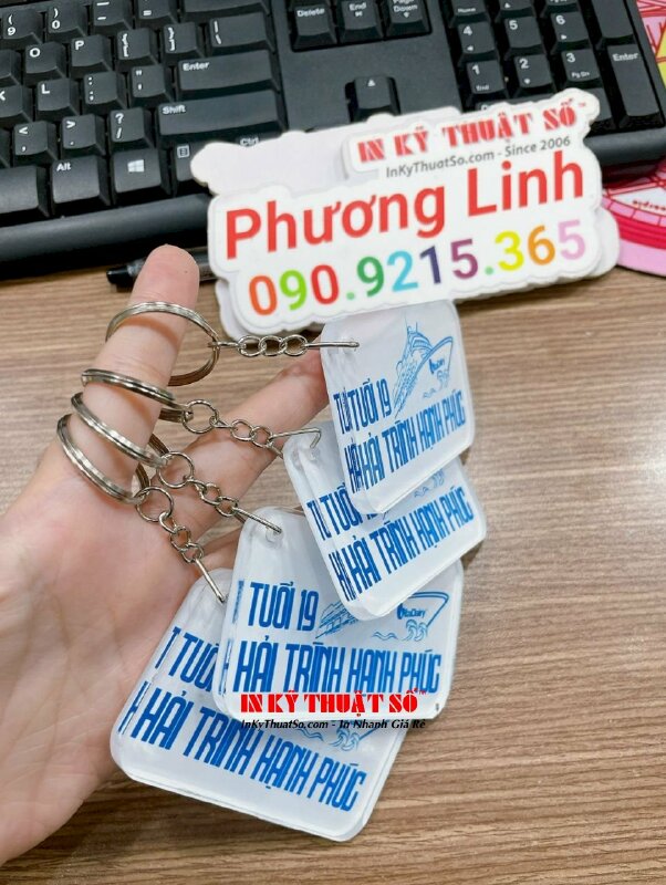 Làm móc chìa khóa mica in slogan tổ chức cộng đồng, logo nhà tài trợ - INKTS1789