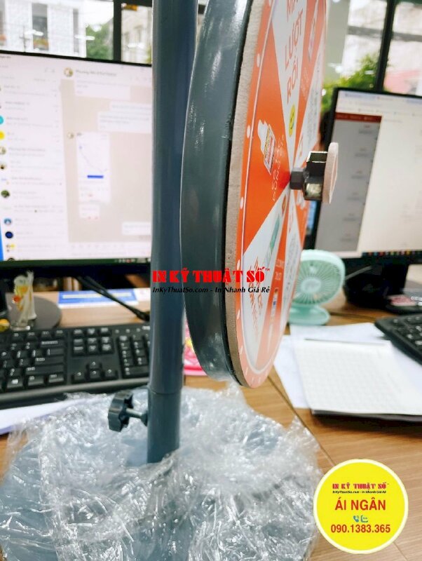 Làm vòng xoay may mắn chân sắt cao 20cm, vòng xoay đường kính 30cm, đế hình tròn để bàn chắc chắn - INKTS1839