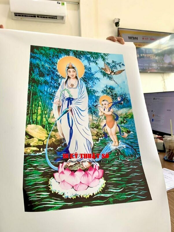 In tranh Canvas Quan Âm Bồ Tát bằng mực dầu bóng hiện đại