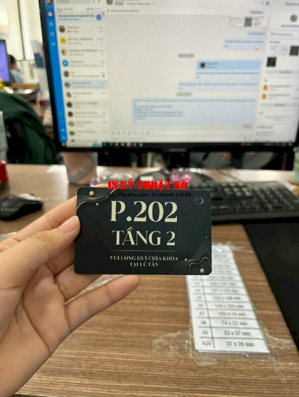 In thẻ nhựa phòng khách sạn chất liệu nhựa PVC cao cấp