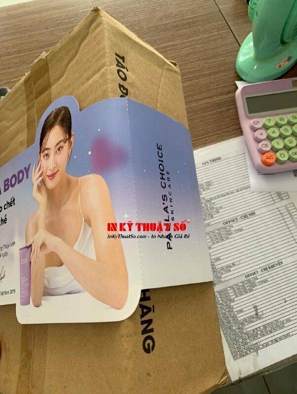 Giấy cover được in từ giấy Coucher C150gsm cao cấp với chất lượng in ấn tốt không bay màu và bền đẹp