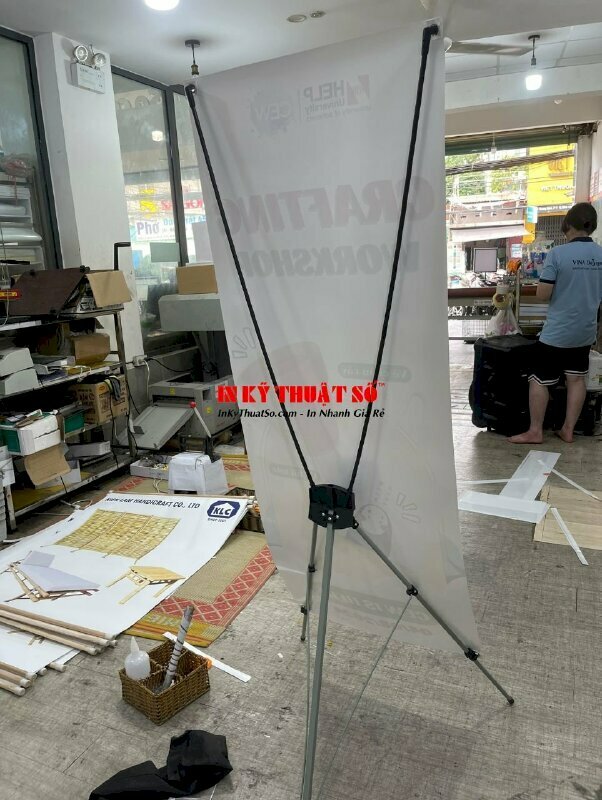 Poster lắp standee chân X kích thước 60cm x 160cm - In ấn & Gia công bởi In Kỹ Thuật Số SInce 2006