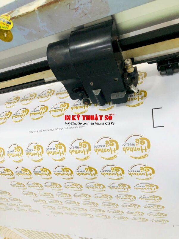 In tem logo tròn dán hộp bánh cho tiệm bánh ngọt Bakery, in tem Decal sữa tròn đường kính 5cm - INKTS1986