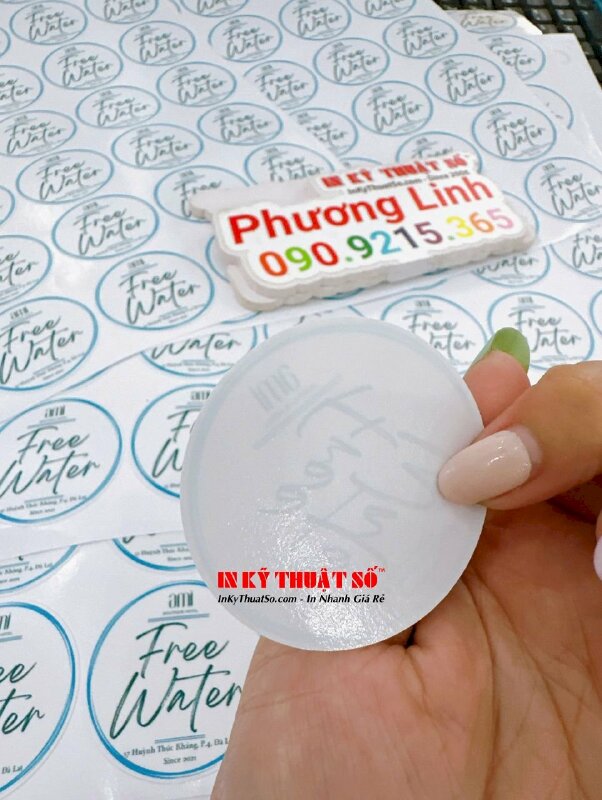 In tem nhãn dán chai nước bằng nhựa từ Decal sữa, có in logo khách sạn, hàng gửi đi Đà Lạt từ TPHCM - INKTS1936