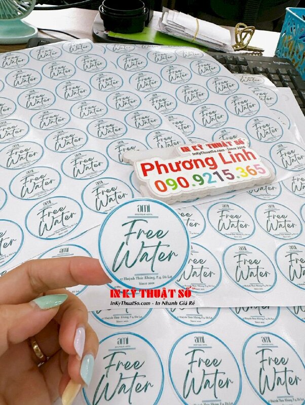 In tem nhãn dán chai nước bằng nhựa từ Decal sữa, có in logo khách sạn, hàng gửi đi Đà Lạt từ TPHCM - INKTS1936