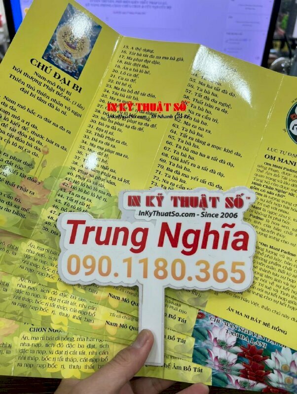 In tờ Chú Đại Bi Thập Chú sử dụng trong nghi thức tụng Chú Mãn Nguyện Đại Bi Tâm Da LaNi, giấy Vàng khổ A4 cấn 3 đường gấp gọn
