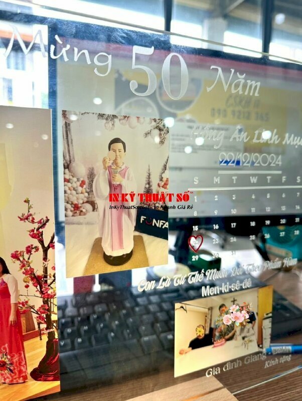 Ảnh pha lê in theo yêu cầu làm quà tặng kỷ niệm vô cùng ý nghĩa