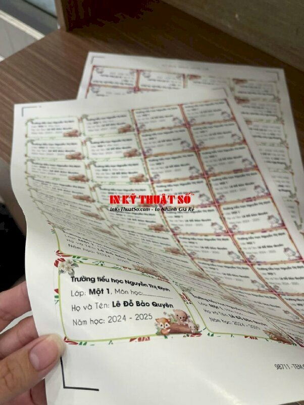 In nhãn vở decal giấy kích thước 4.5cm x 7.5cm dán tập sách học sinh tiểu học