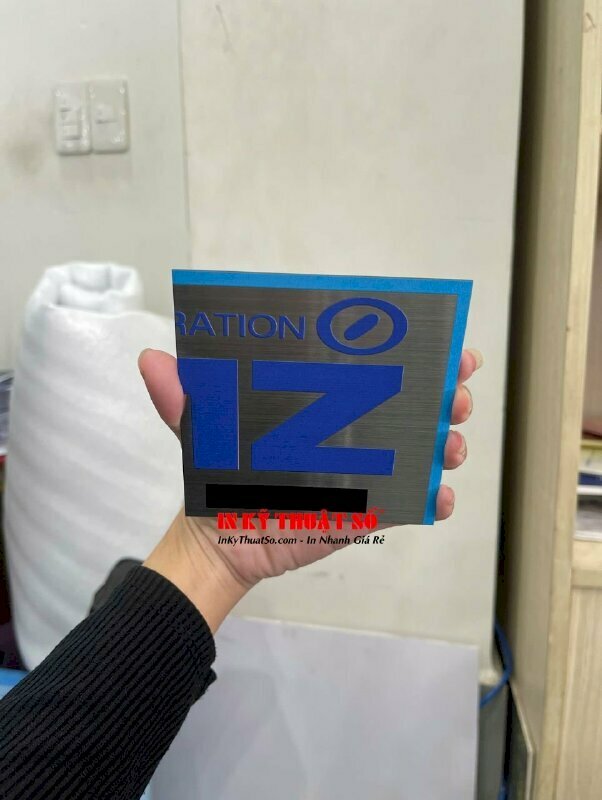 Làm biển hiệu cty Inox Xước màu bạc dày 10dzem