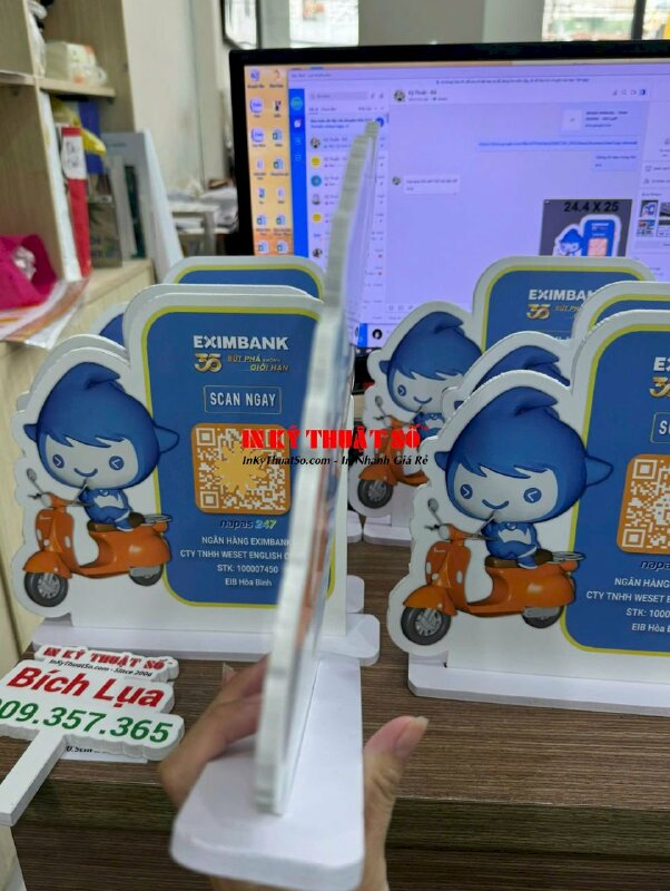 In bảng Standee quét mã QR code, standee để bàn mô hình Brand mascot - INKTS2045