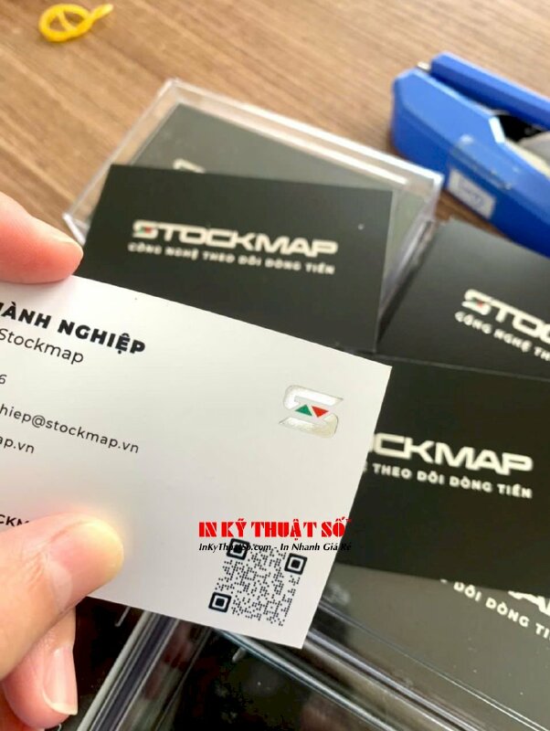 In card visit ép kim Co-founder Đồng sáng lập Công ty Công nghệ tài chính, gia công ép kim card visit - INKTS2163