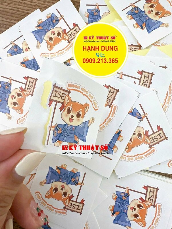 In hình dán sticker Akira chú chó shiba Aiko nhân vật đại diện của khoa trường đại học, nhãn Decal giấy - INKTS2116