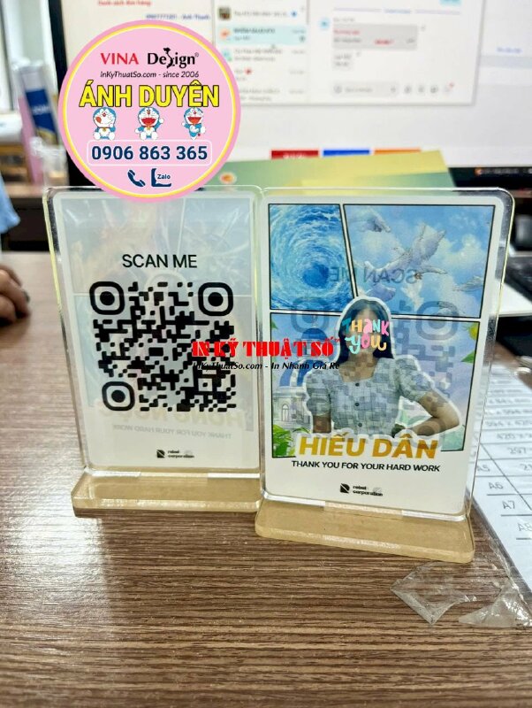 In standee Mica làm kỷ niệm chương vinh danh cá nhân cho Studio Team chuyên webtoon - INKTS2055