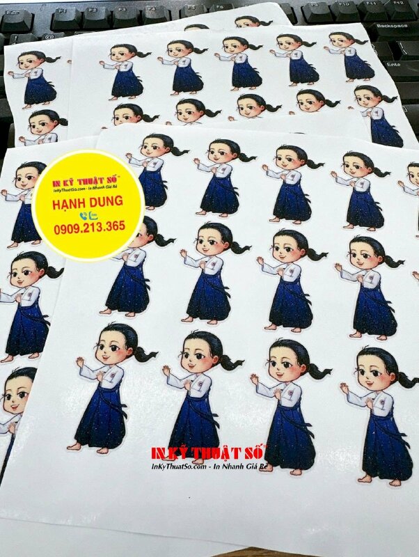 In sticker Chibi Aikido nhãn dán Decal sữa theo yêu cầu số lượng ít, gia công cán kim sa óng ánh, bế theo viền - INKTS2092