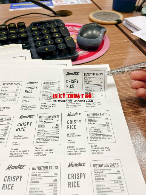 In tem nhãn giá trị dinh dưỡng Nutrition Facts, tem Decal giấy cán màng mờ, bế theo viền hình vuông - INKTS2145