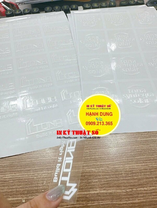 In Logo decal trong in mực trắng, logo công ty xây dựng - INKTS2657