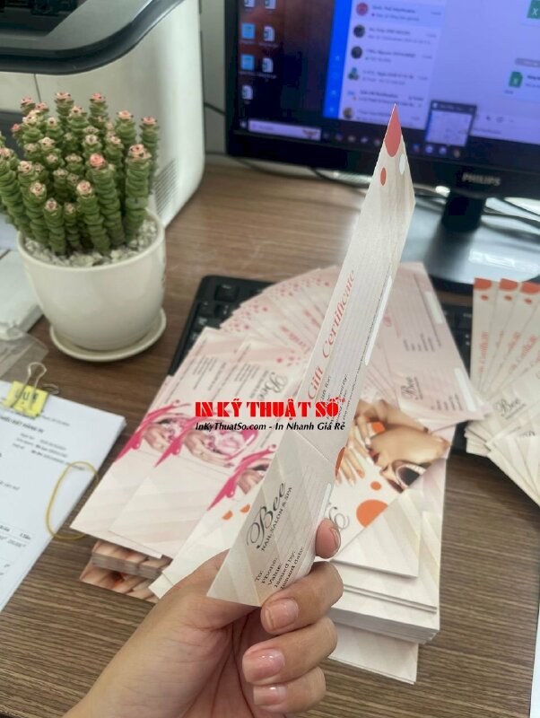 In Voucher Nail Salon & Spa giấy mỹ thuật nhũ trắng, cấn răng cưa 1 đường, hàng gửi đi New Jersey Mỹ từ TPHCM - INKTS2857