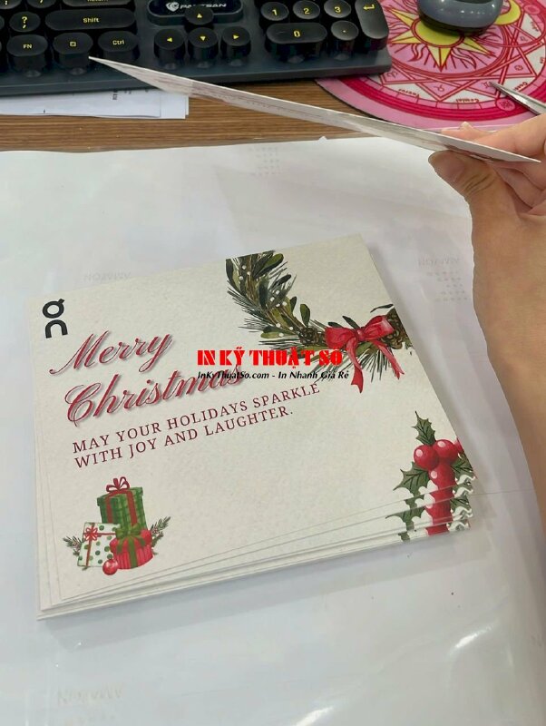 In card chúc mừng Giáng Sinh, thiệp Merry Christmas in số lượng ít giấy C300 gsm in 1 mặt cán mờ - INKTS2935