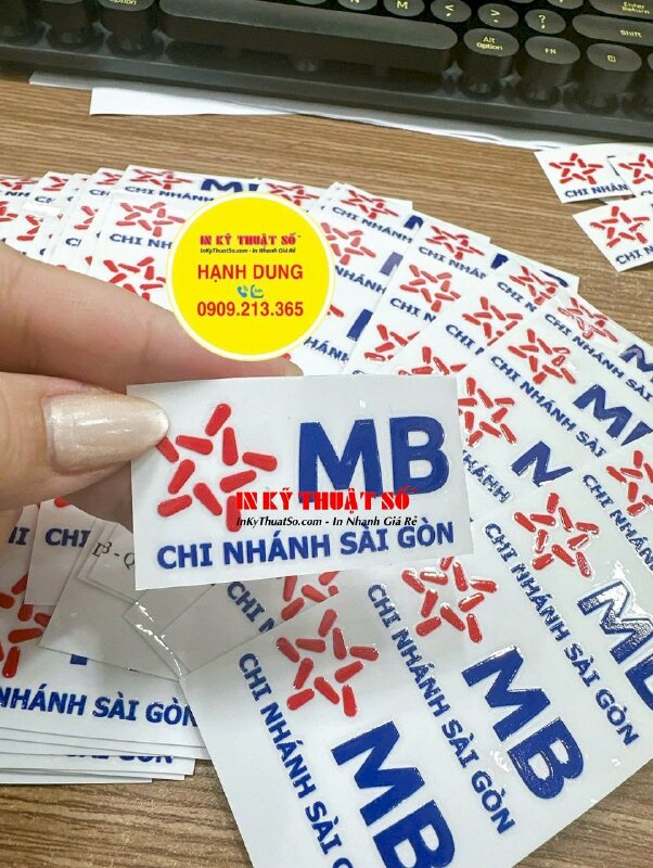 In logo ngân hàng tem UV DTF bóc dán lên quà tặng khách hàng, đối tác, nhân viên ngành tài chính - INKTS2986