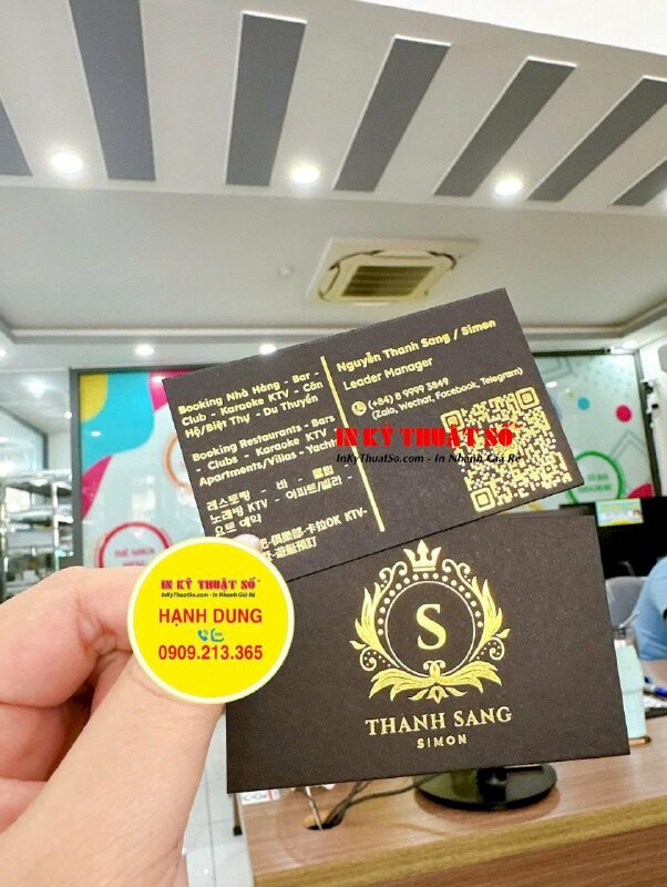 In name card giấy mỹ thuật đen chức danh Leader Manager, ép kim toàn bộ nội dung 2 mặt - INKTS2942