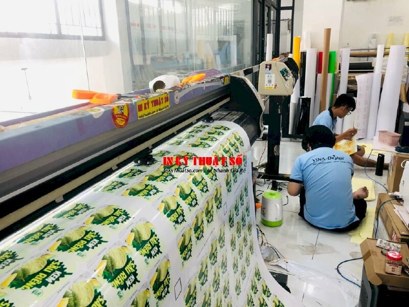 Nhận bế tem nhãn theo viền trên máy Mimaki Nhật tại In Kỹ Thuật Số Since 2006