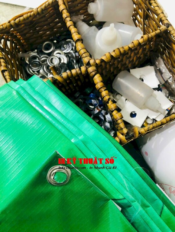 Gia công đóng khoen tròn bạt hiflex tại In Kỹ Thuật Số Since 2006