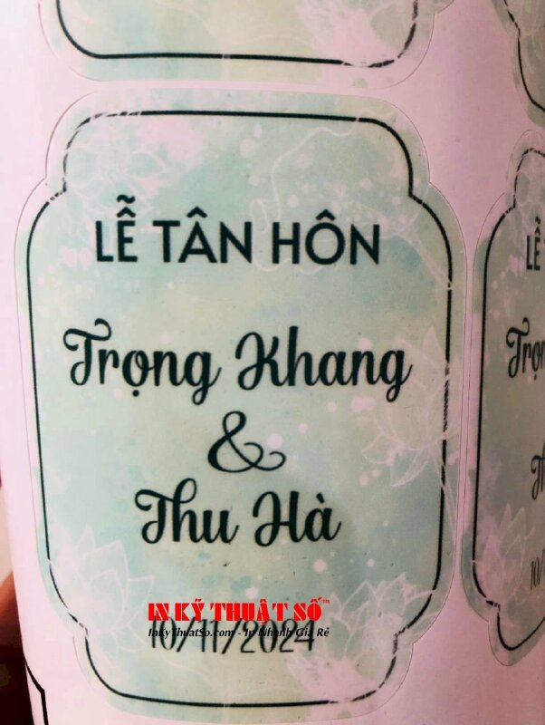 In nhãn tem dán chai nước đám cưới TPHCM - Có thiết kế nhãn chai nước suối đám cưới