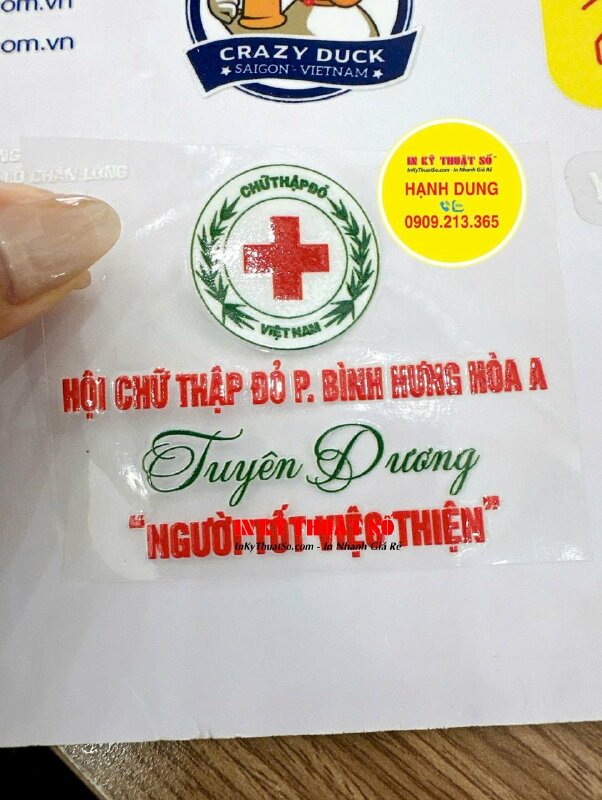 Nhãn UV DTF dán ly sứ làm quà tặng tuyên dương cá nhân tiêu biểu phong trào xã hội - INKTS2993