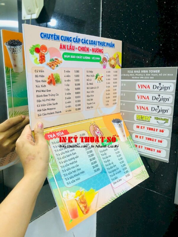 In menu cầm tay quán ăn vặt trà sữa, menu Format khổ A4 nhỏ gọn, cán màng mờ chống thấm, bồi format cứng cáp - INKTS3102