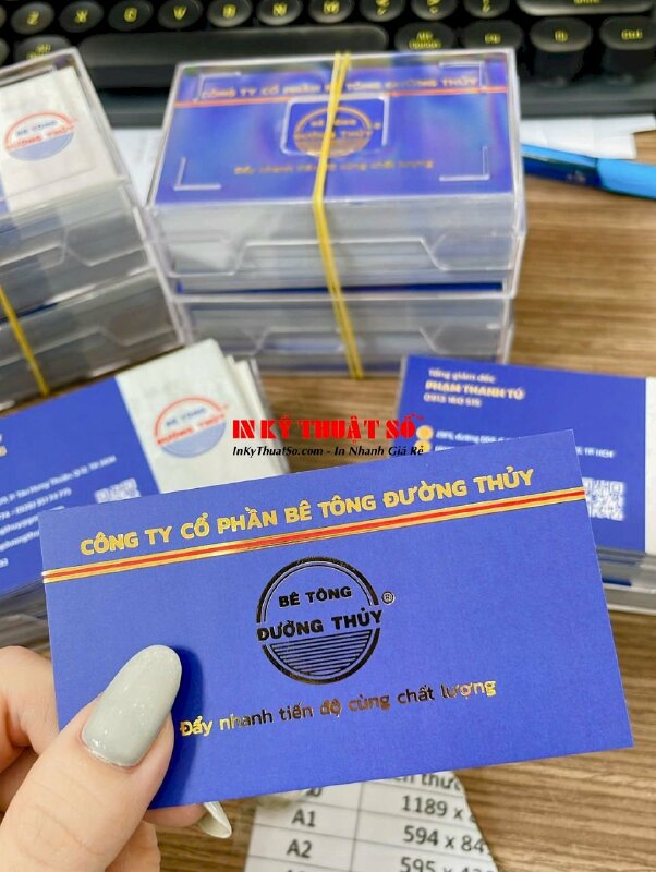 In card visit ép kim cao cấp cho tổng giám đốc công ty bê tông đường thủy - INKTS3269