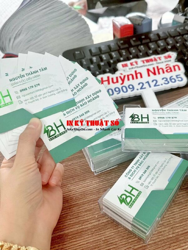In card visit ép kim, name card giám đốc điều hành công ty xây dựng - INKTS724
