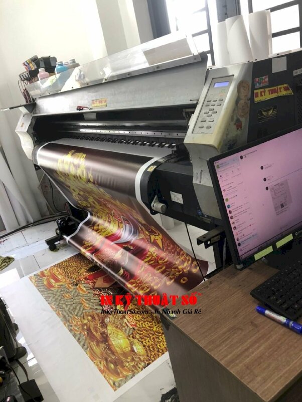 Trang trí tiệm vàng với tranh Silk khổ lớn hình thần tài 3D - In Kỹ Thuật Số Since 2006 - Ảnh: 1