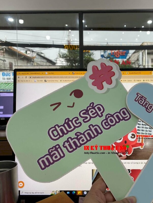 In hashtag cầm tay chúc sếp mãi thành công - hashtag tăng lương sếp ơi - INKTS459