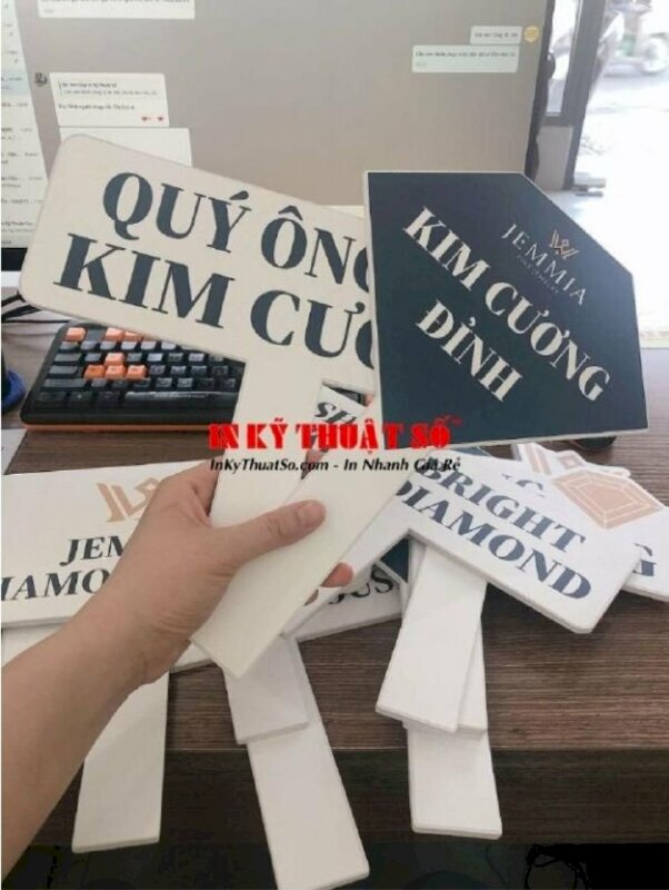 In hashtag cầm tay nhãn hàng trang sức kim cương jewelry - INKTS455