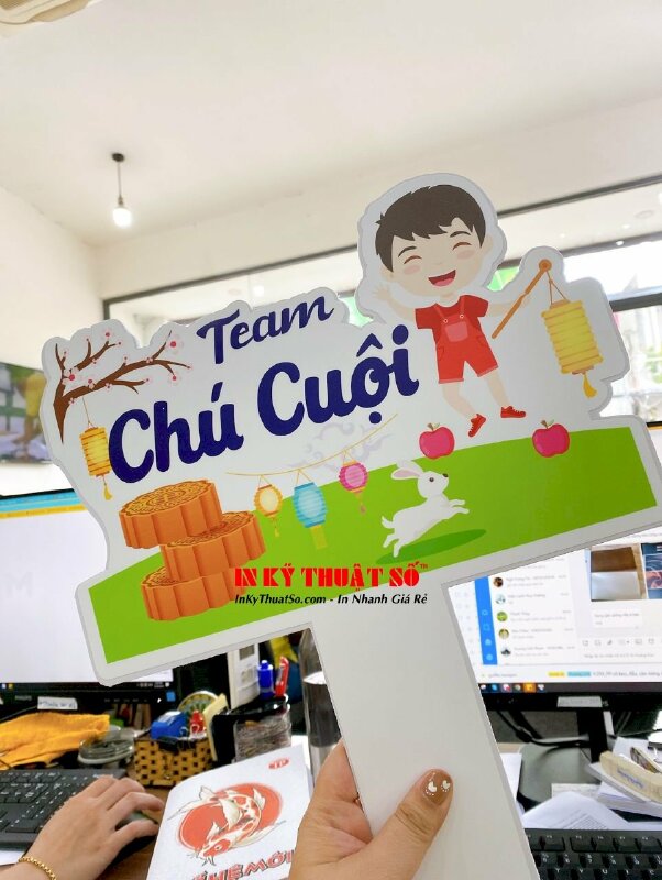 In hashtag cầm tay Vui Tết Trung Thu, team chị Hằng, team chú Cuội - INKTS696