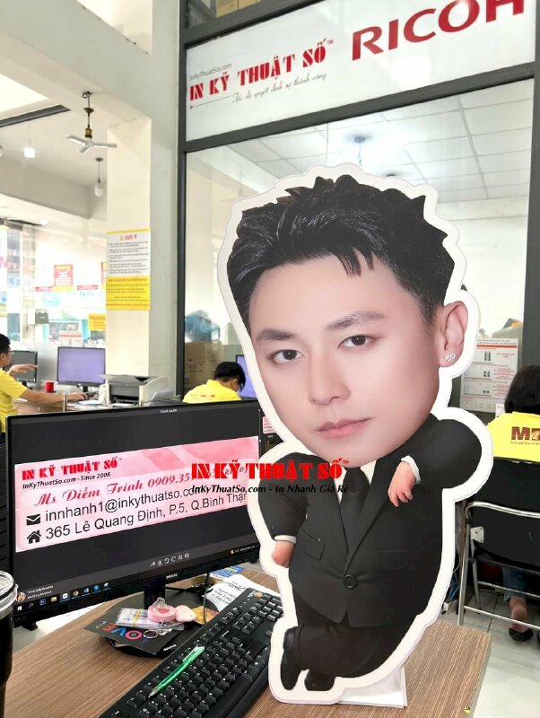 In standee hình người trang trí sự kiện - INKTS414