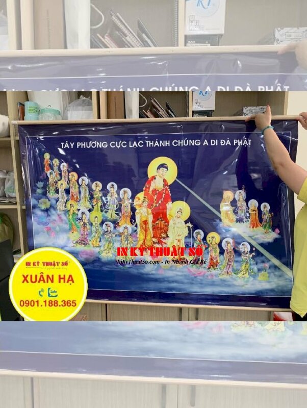 In tranh Tây Phương Cực Lạc Thánh Chúng A Di Đà Phật, tranh in PP dầu bóng nẹp gỗ 2 đầu - INKTS1307