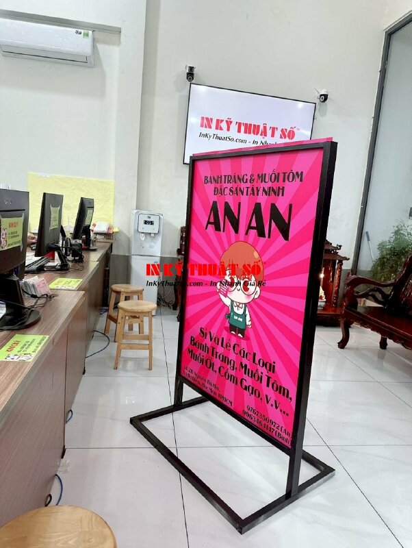 Làm chân standee sắt bảng hiệu ngoài trời cửa hàng đặc sản Tây Ninh - INKTS896