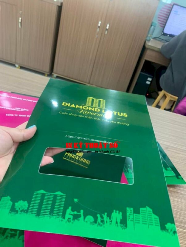 In bìa hồ sơ hợp đồng chuyển nhượng đất, in giấy bìa cứng A4 cho công ty bất động sản - INKTS1059